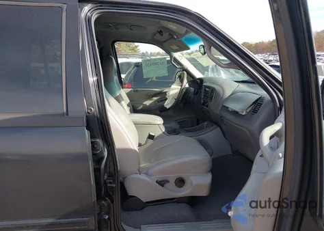 2001 Ford Expedition Xlt z USA, uszkodzony, nr VIN 1FMPU16L51LB13836